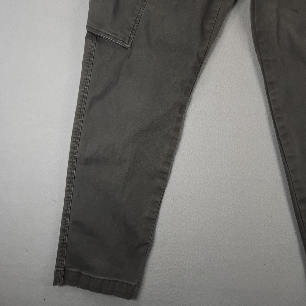 Levi's Men's Cargo Pants Gray Chino XX Standard Taper 5 Pockets 33x30 - Picture 9 of 13